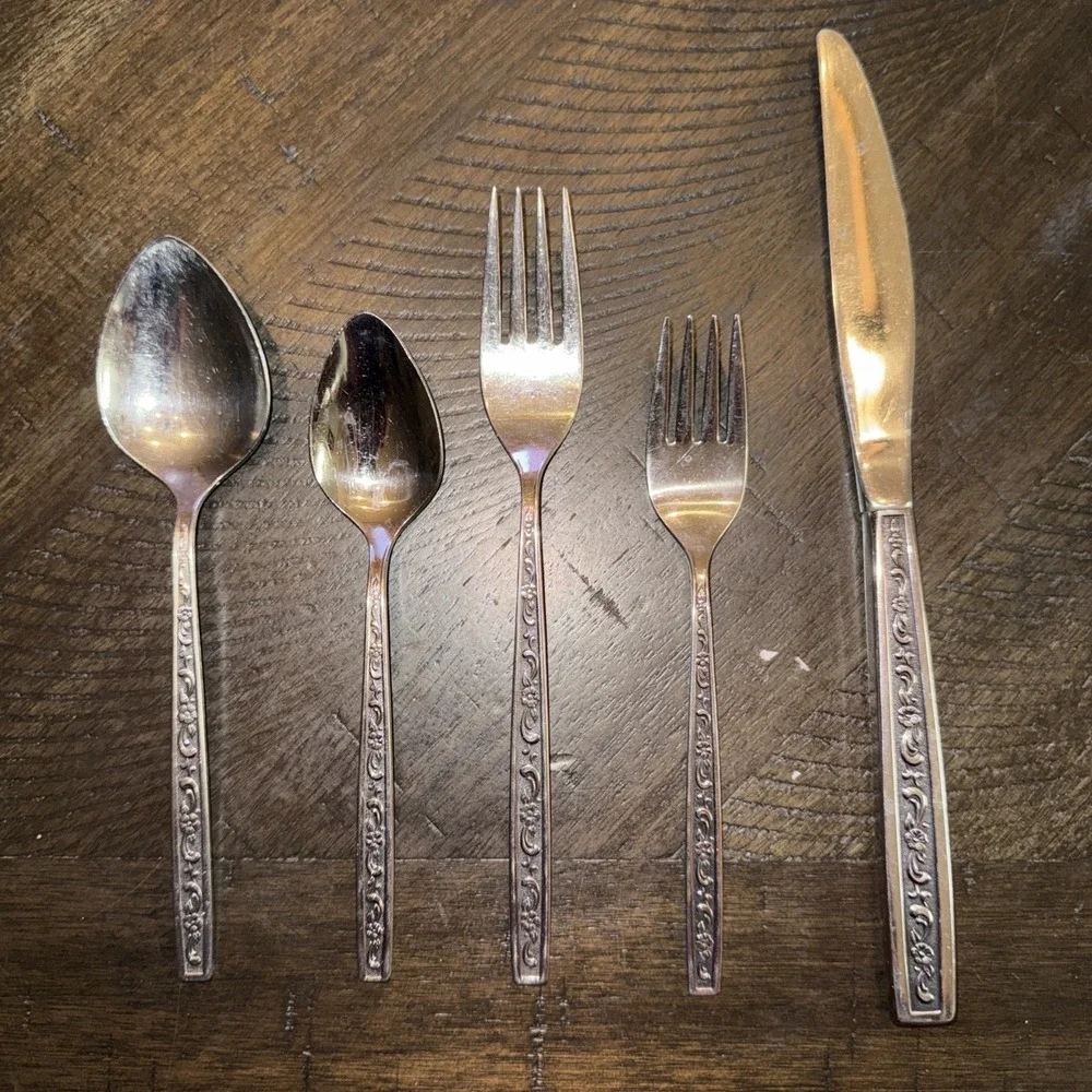 Vintage West Bend Fernwood 33 Pieces By Oneida Stainless Flatware